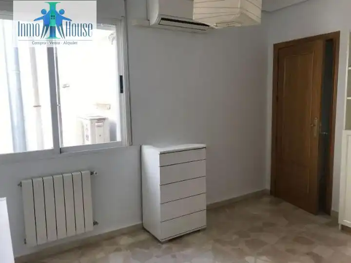 Schlafzimmer von Maisonette zum Verkauf in Albacete mit Klimaanlage, Heizung und Terrasse