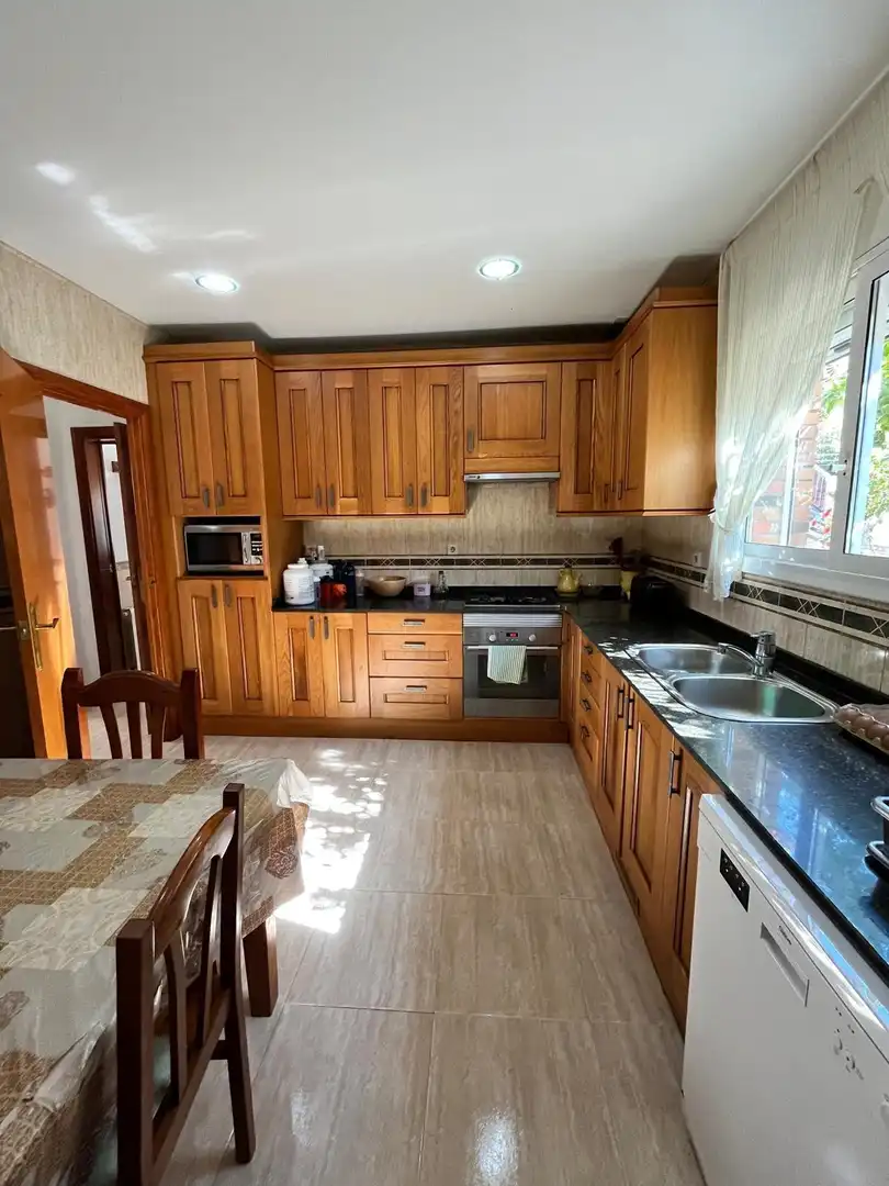 Cocina de Casa o chalet en venta en Sant Boi de Llobregat