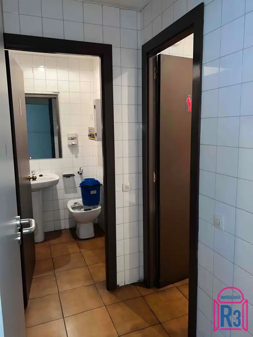 Business premises to rent in Quevedo 27, imagen 13