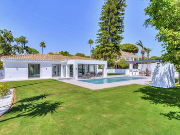 Casa con balcone in vendita a Elviria - Cabopino