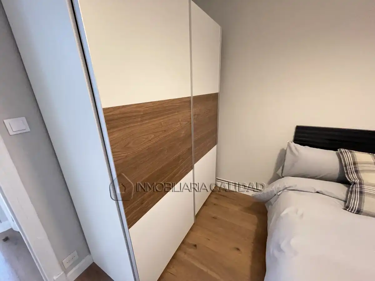 Bedroom of Flat for rent in Burgos  with Heating and Furnished