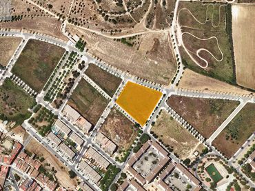 Terrenys i solars en venda a AV FORQUES DE LES 
 CONSTANTI (TARRAGONA)