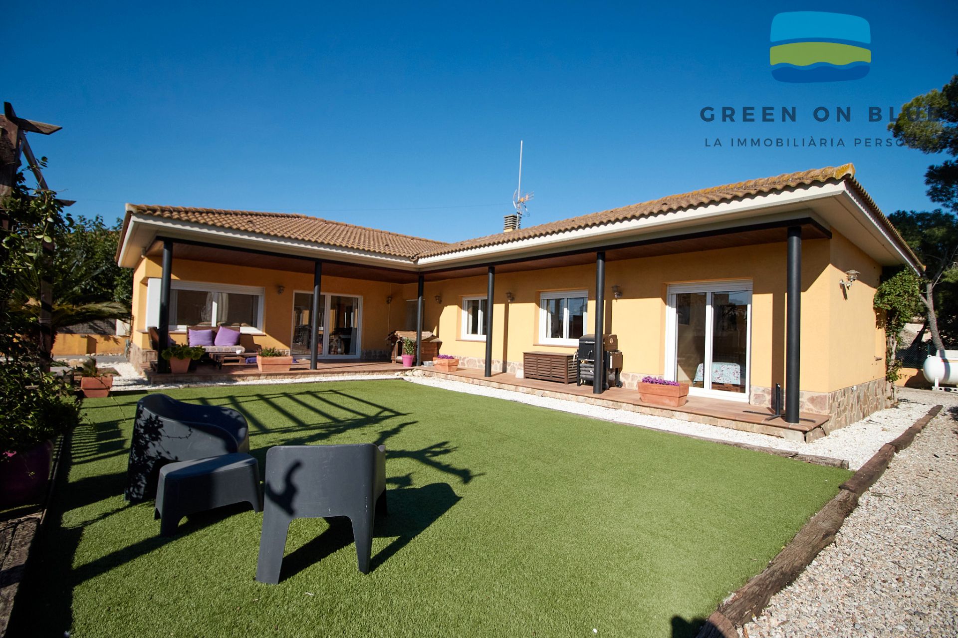 Exterior view of House or chalet for sale in Peralada  with Air Conditioner, Heating and Private garden