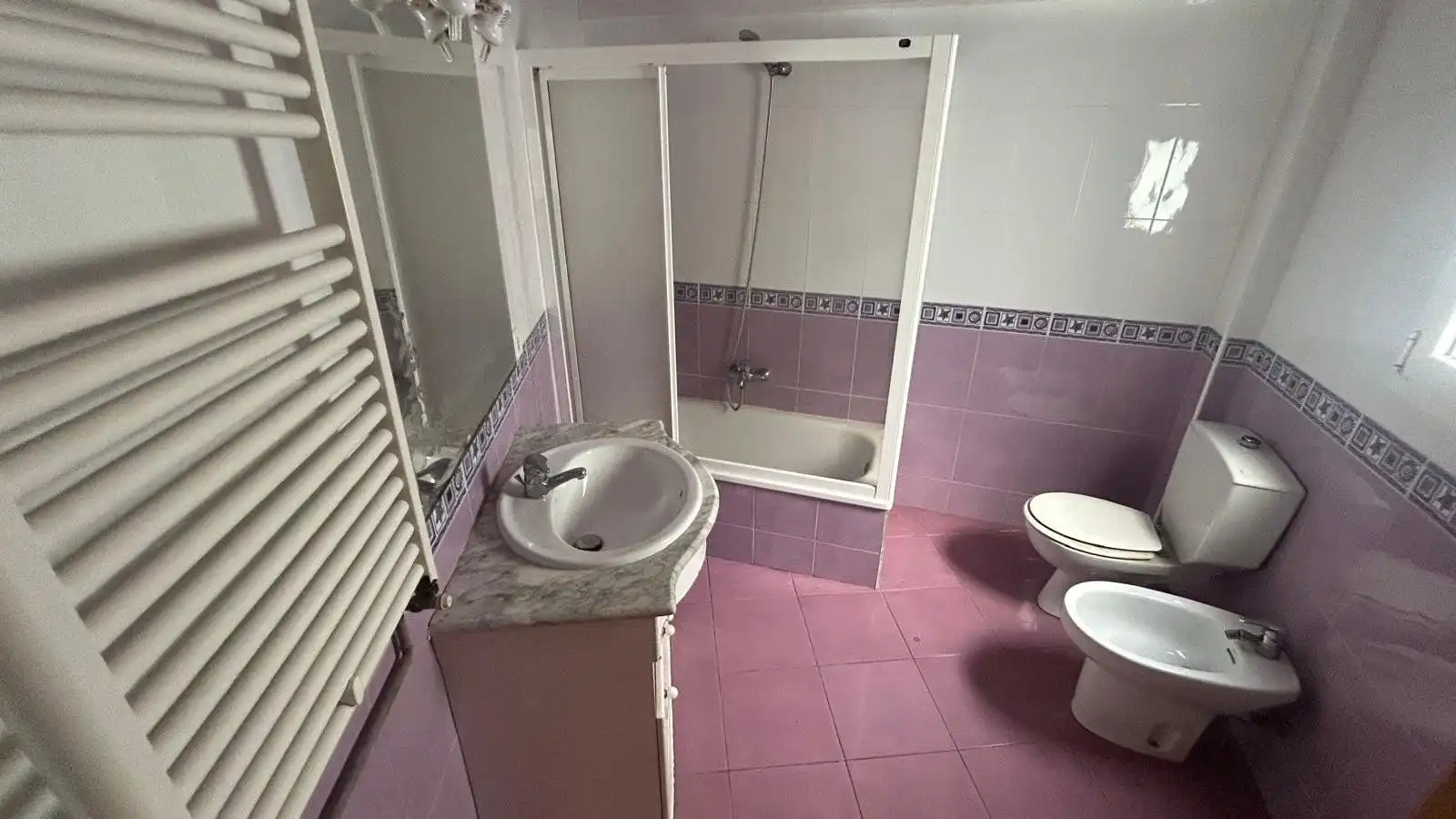 Baño de Piso en venta en Cullera con Alarma