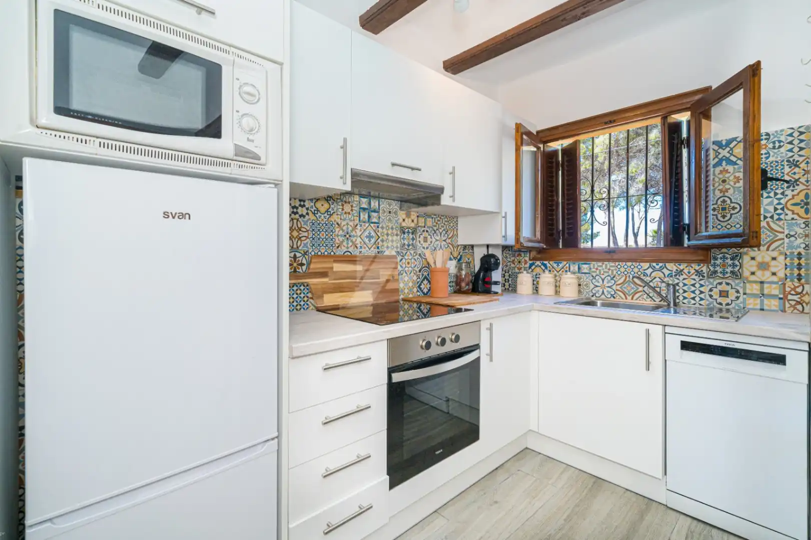 Cuina de Apartament en venda en Moraira amb Aire condicionat, Calefacció i Jardí privat