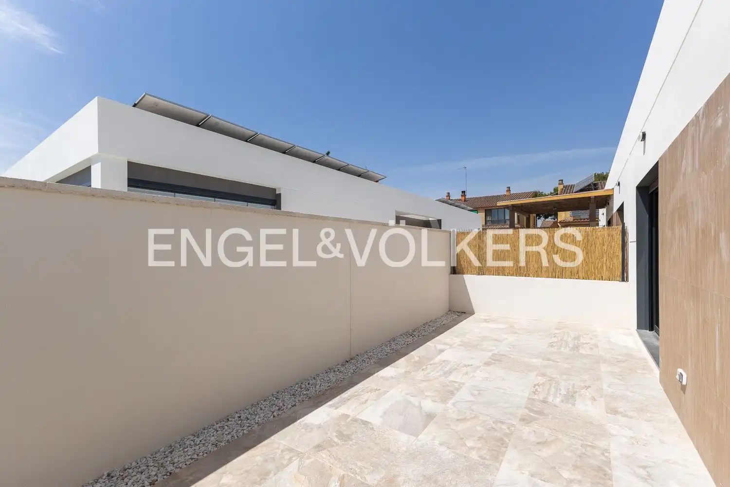 Terrace of Houses for rent in Serra  with Air Conditioner, Heating and Terrace