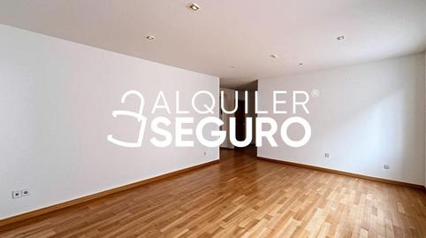 Foto 4 de Piso de alquiler en De Emilio Rubín, Colina,  Madrid Capital