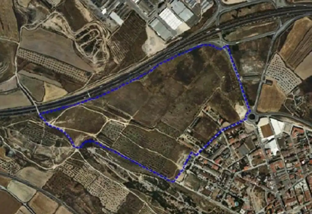 Grundstücke und Bauplätze zum Verkauf in POLIGONO