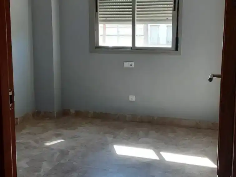 Dormitori de Pis en venda en Mairena del Alcor amb Aire condicionat i Balcó