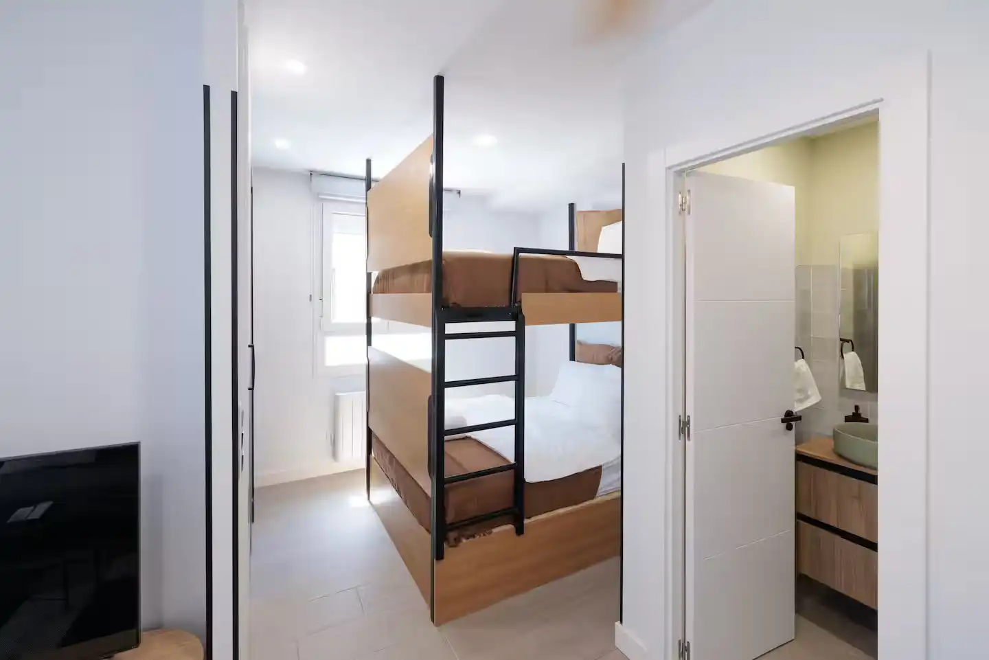 Habitación de Piso en venta en Madrid con Aire acondicionado, Amueblado y Horno