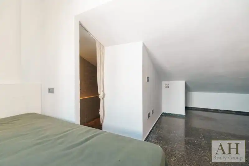 Schlafzimmer von Dachboden zum Verkauf in Altea