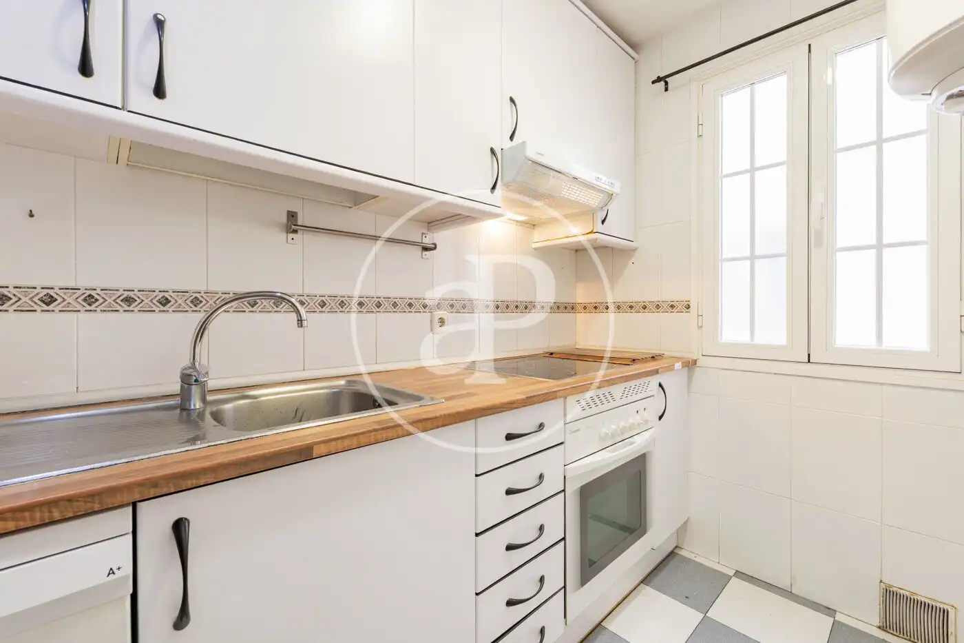Flat with lift to rent in C. de Zabaleta, imagen 10