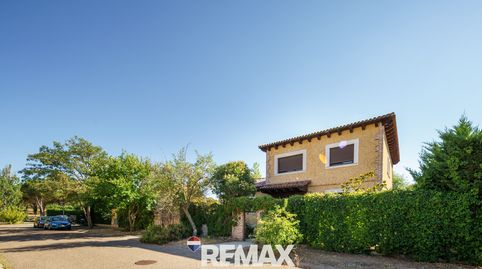 Image 3 of the listing