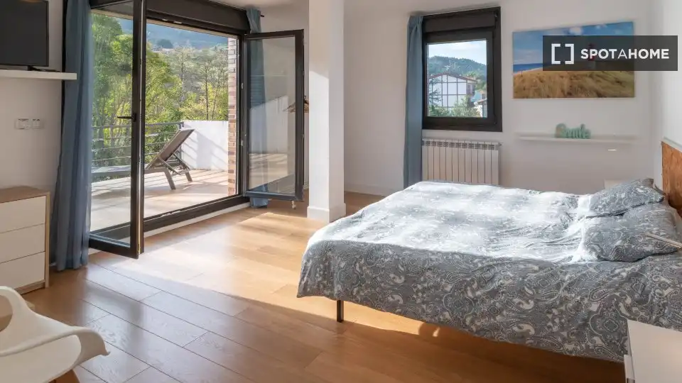 Habitación de Apartamento para compartir en Mendata con Aire acondicionado, Terraza y Amueblado