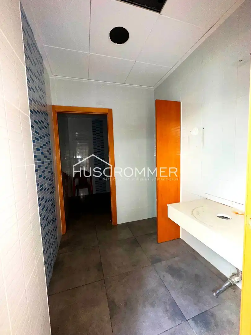 Local de alquiler en Sant Miquel, 24, Centro