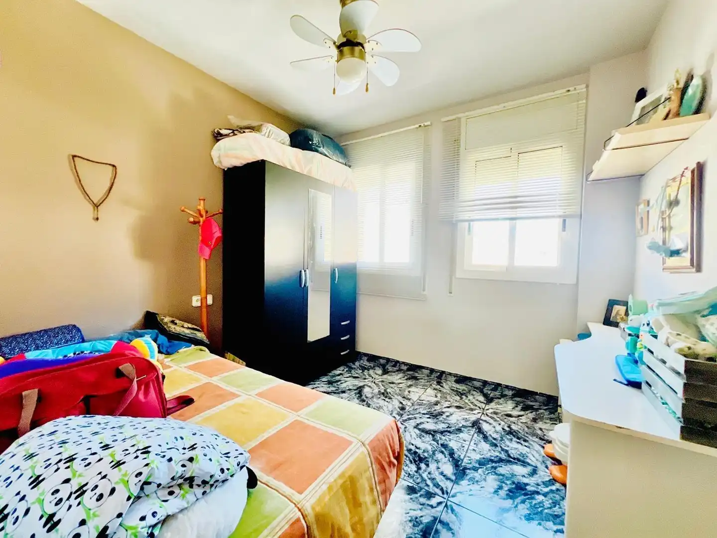 Habitación de Casa adosada en venta en Valls con Aire acondicionado, Calefacción y Jardín privado