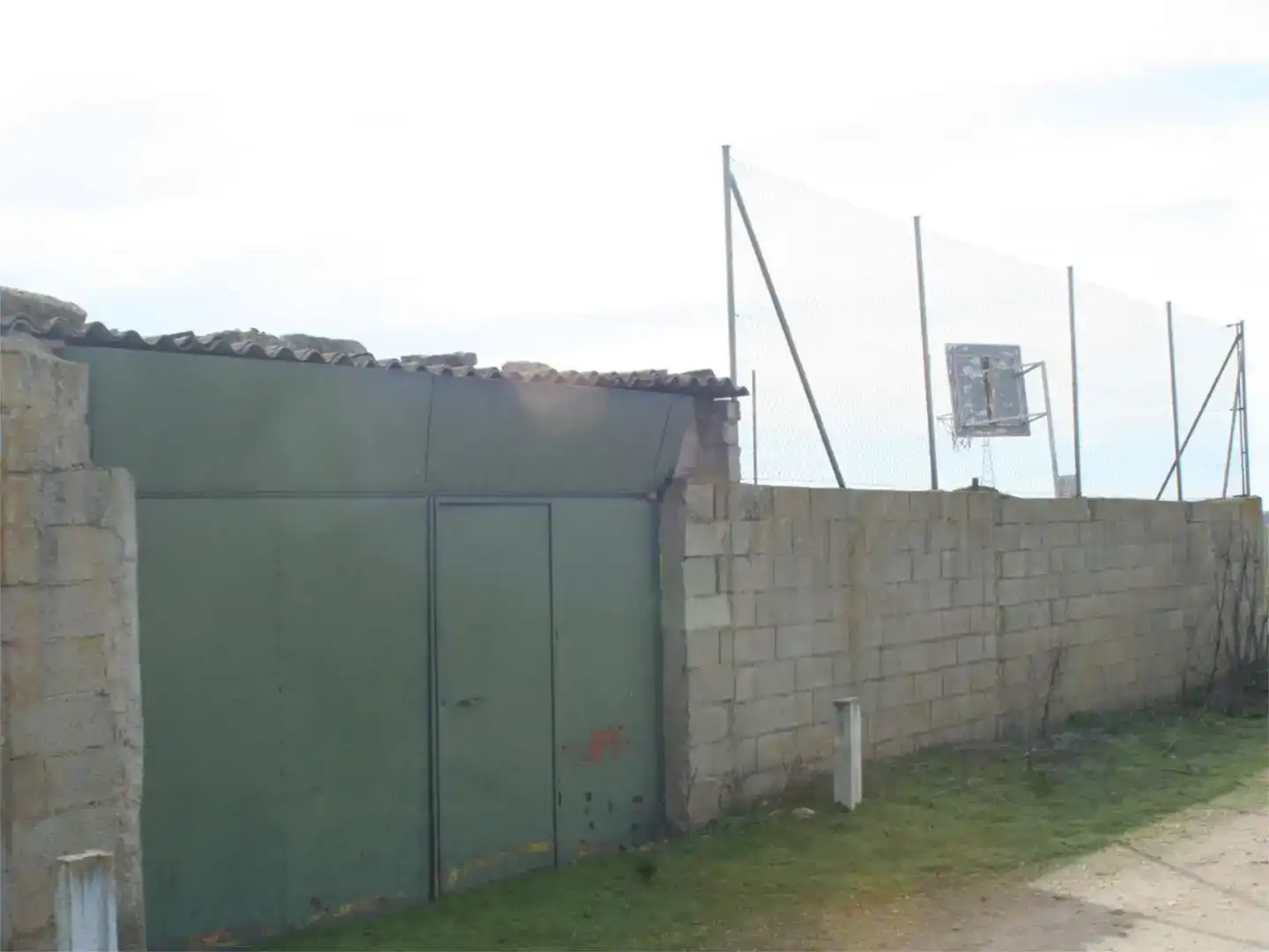 Vista exterior de Terreno en venta en Santovenia de Pisuerga