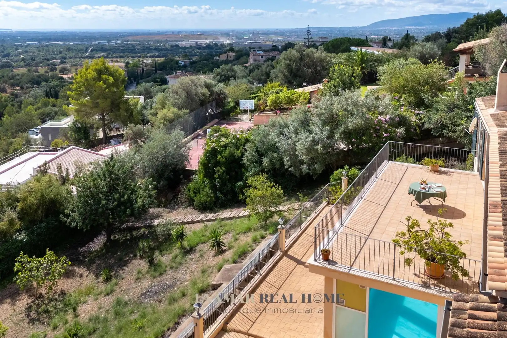 Vista exterior de Casa o chalet en venta en Bunyola con Calefacción, Jardín privado y Terraza