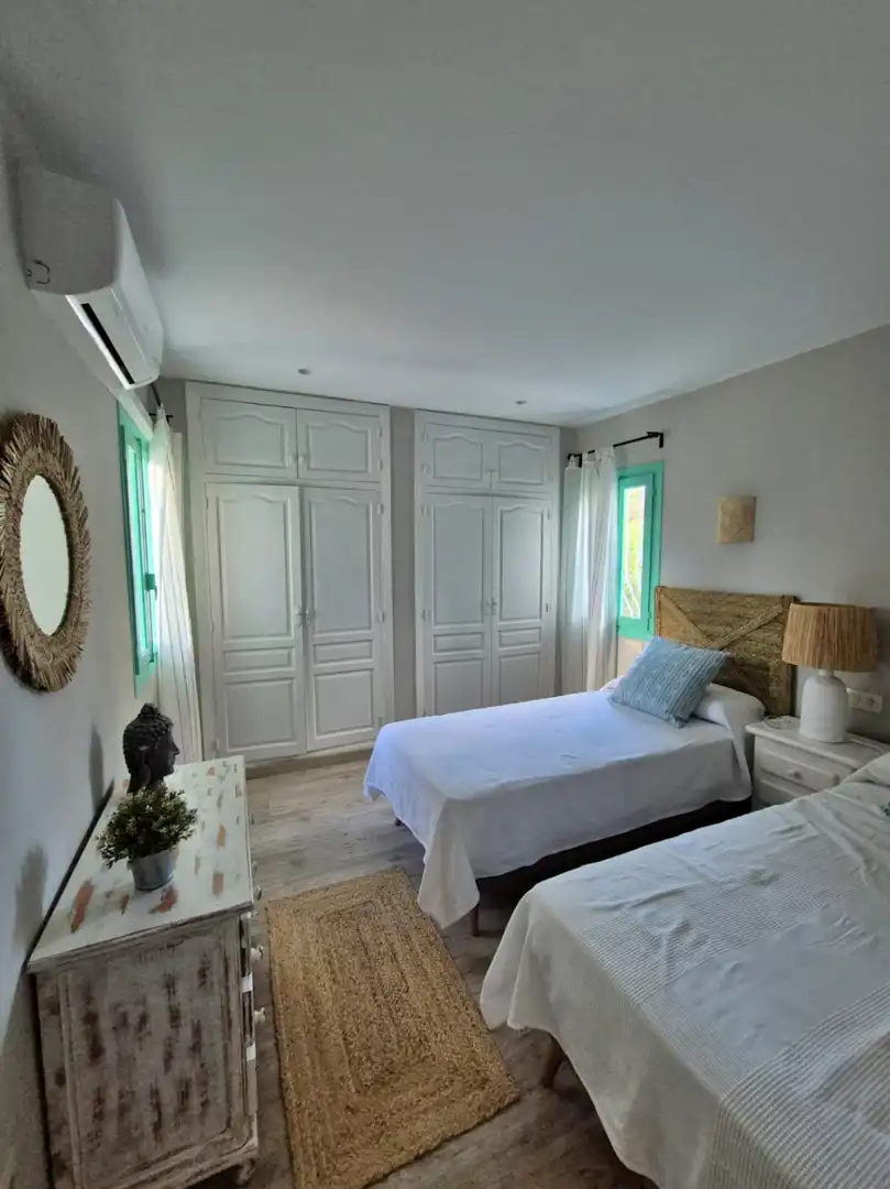 Detached house with pool to rent in Casco Urbano, imagen 16