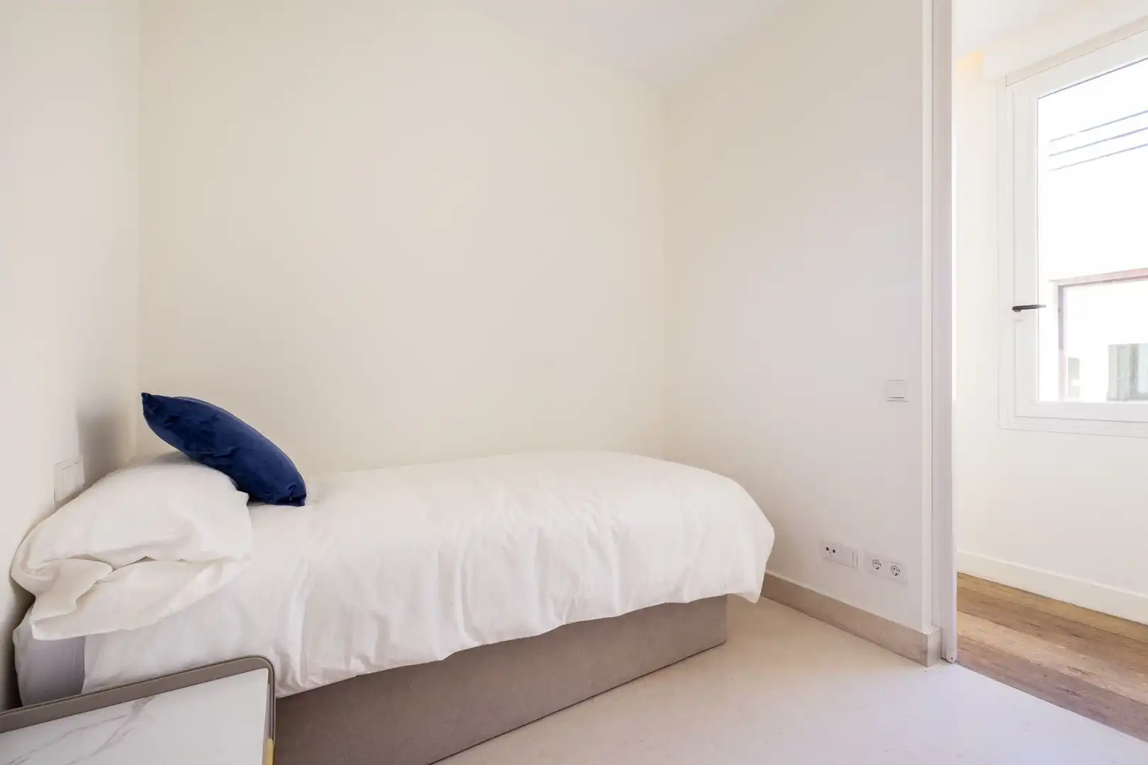 Bedroom of Attic for rent in Madrid  with Air Conditioner, Heating and Terrace