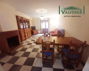 Living room of Apartment to rent in  Granada Capital  with Air Conditioner, Heating and Furnished