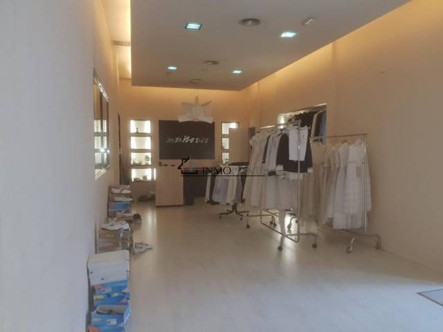 Local comercial en Alquiler en Campo da Torre - Mollabao