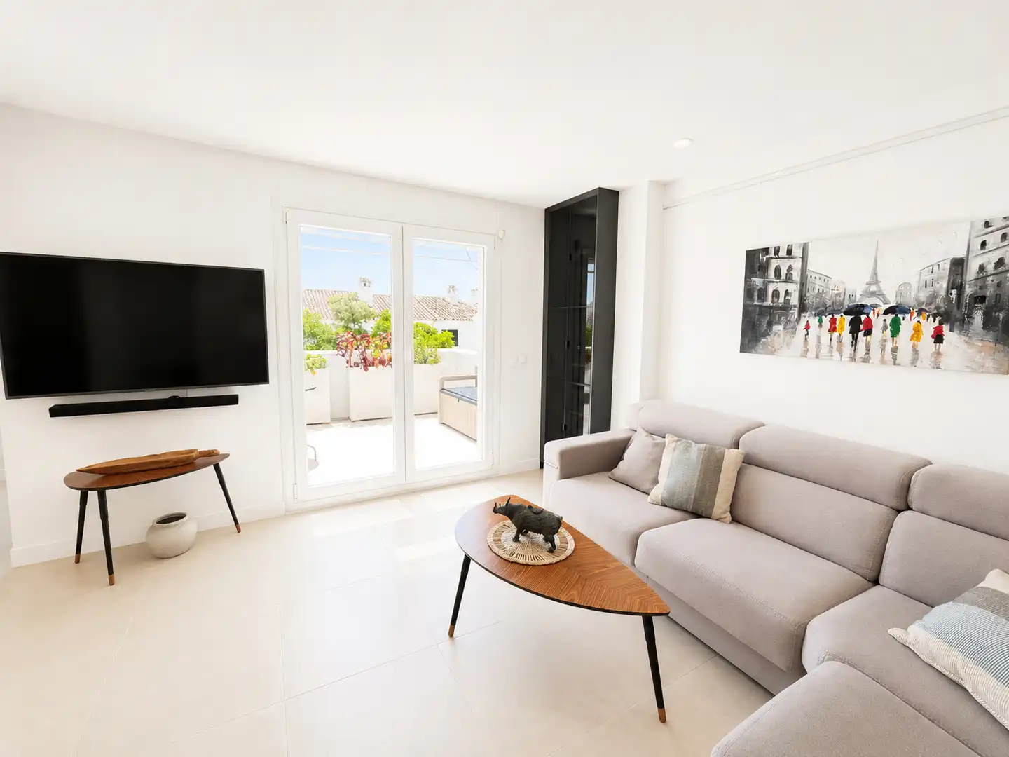 Sala de estar de Piso en venta en Benalmádena con Aire acondicionado, Terraza y Amueblado