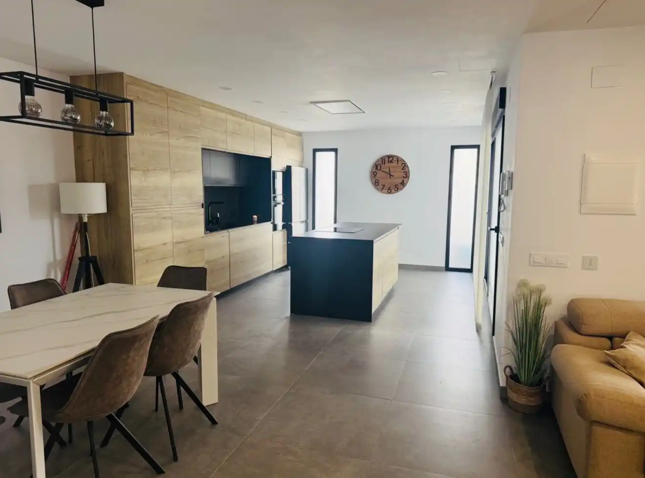 Cuina de Casa o xalet en venda en Oliva amb Aire condicionat, Calefacció i Jardí privat