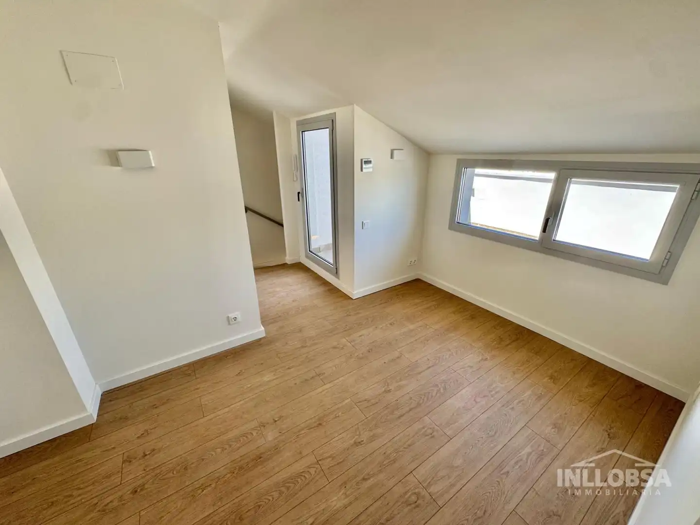 Habitación de Ático de alquiler en Manresa con Aire acondicionado, Calefacción y Terraza