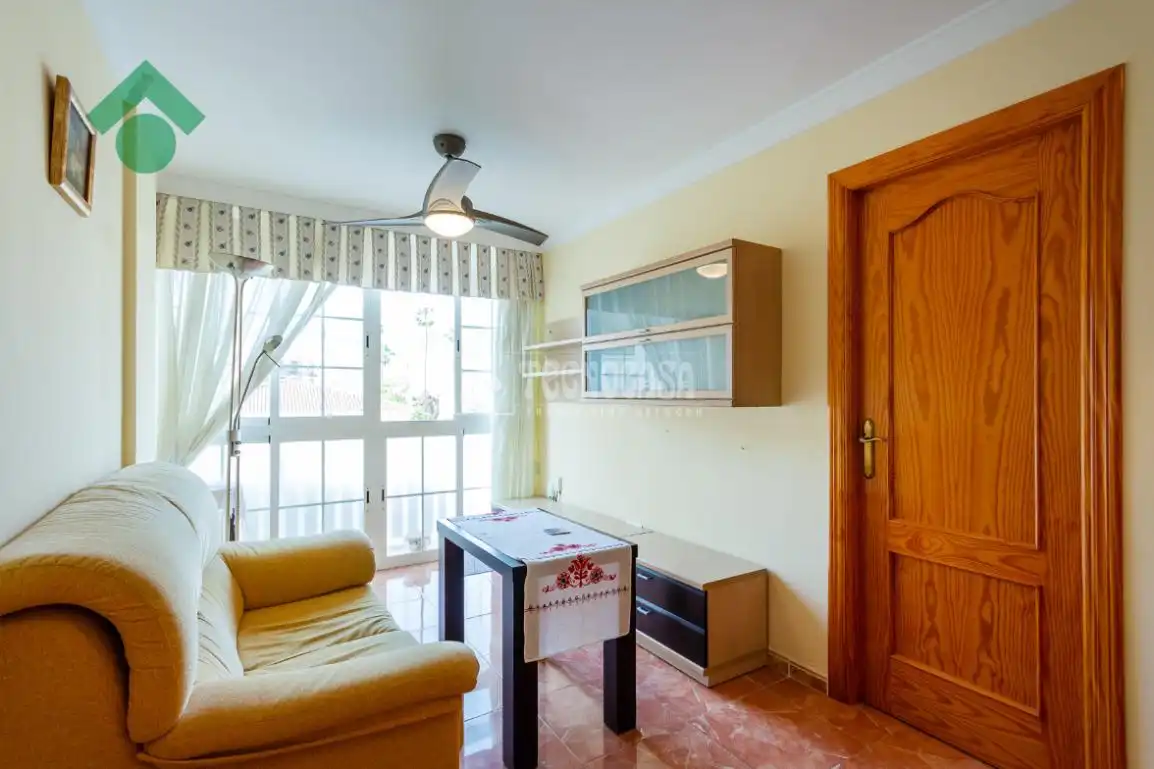 Sala de estar de Piso en venta en Nerja con Amueblado