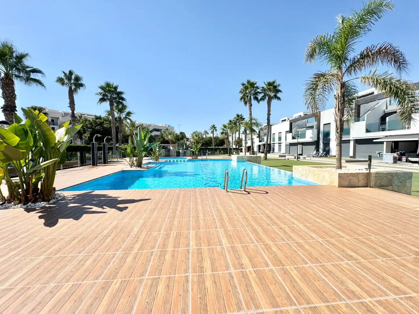 Penthouse with pool to rent in El Raso, imagen 38