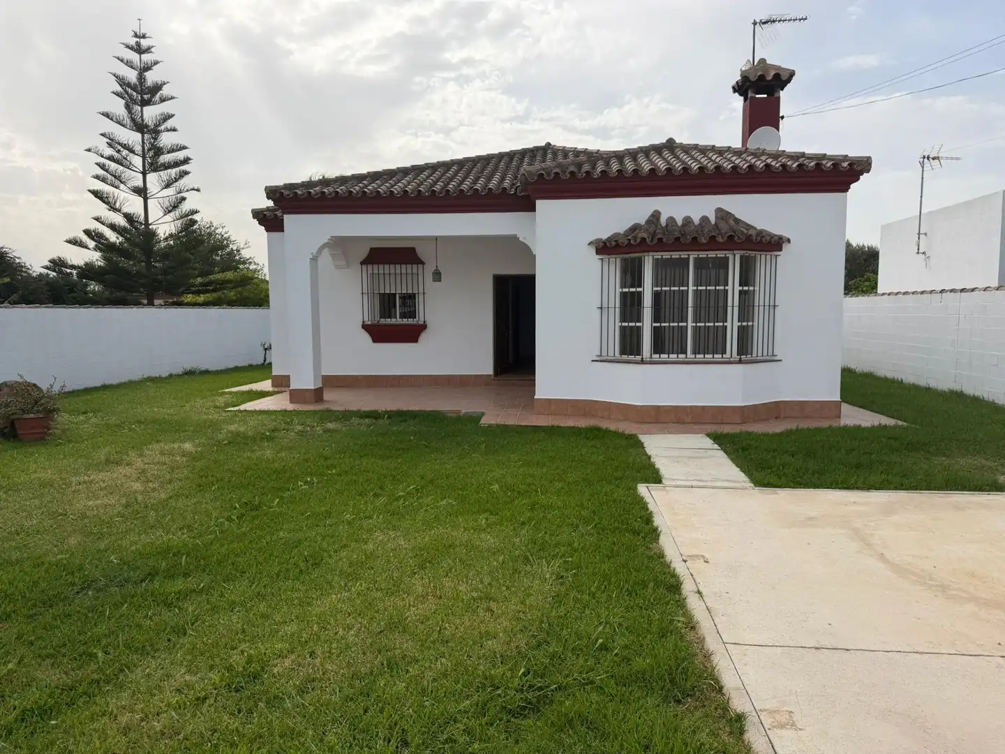 Garden of Houses for sale in Chiclana de la Frontera  with Terrace