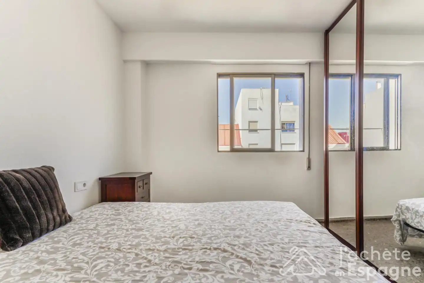 Flat with terrace for sale in calle de Molina del Palau, imagen 5