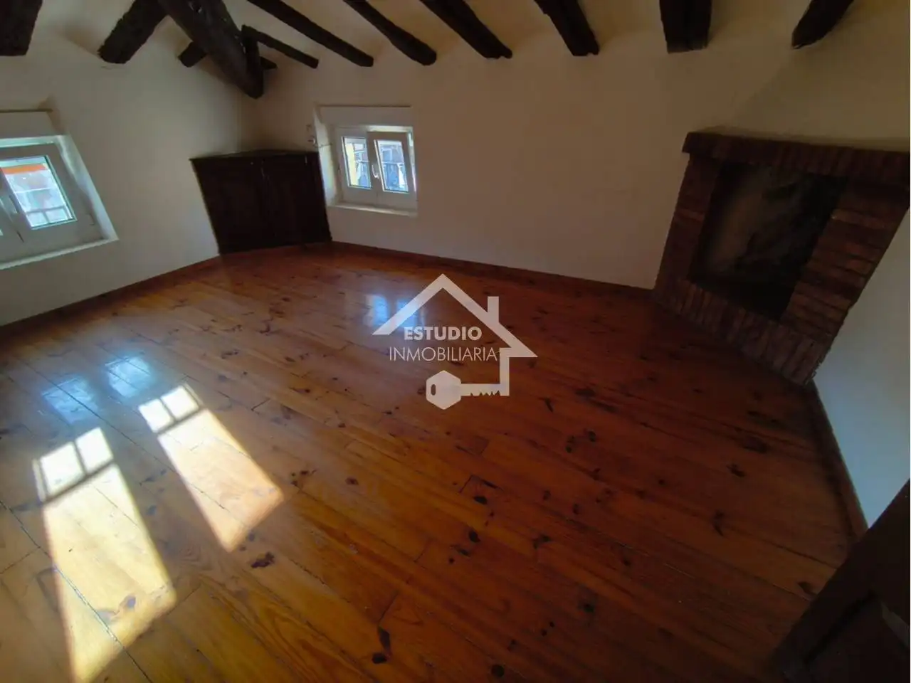 Sala d'estar de Casa o xalet en venda en Lodosa amb Calefacció i Terrassa