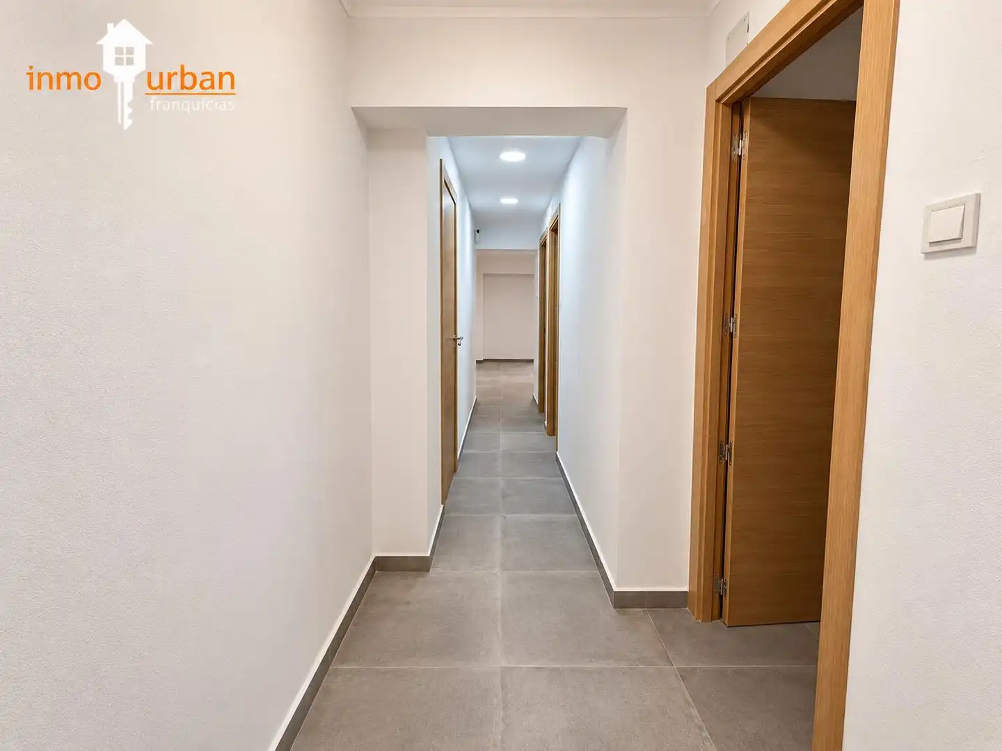 Piso con terraza en venta en Llevant, imagen 4