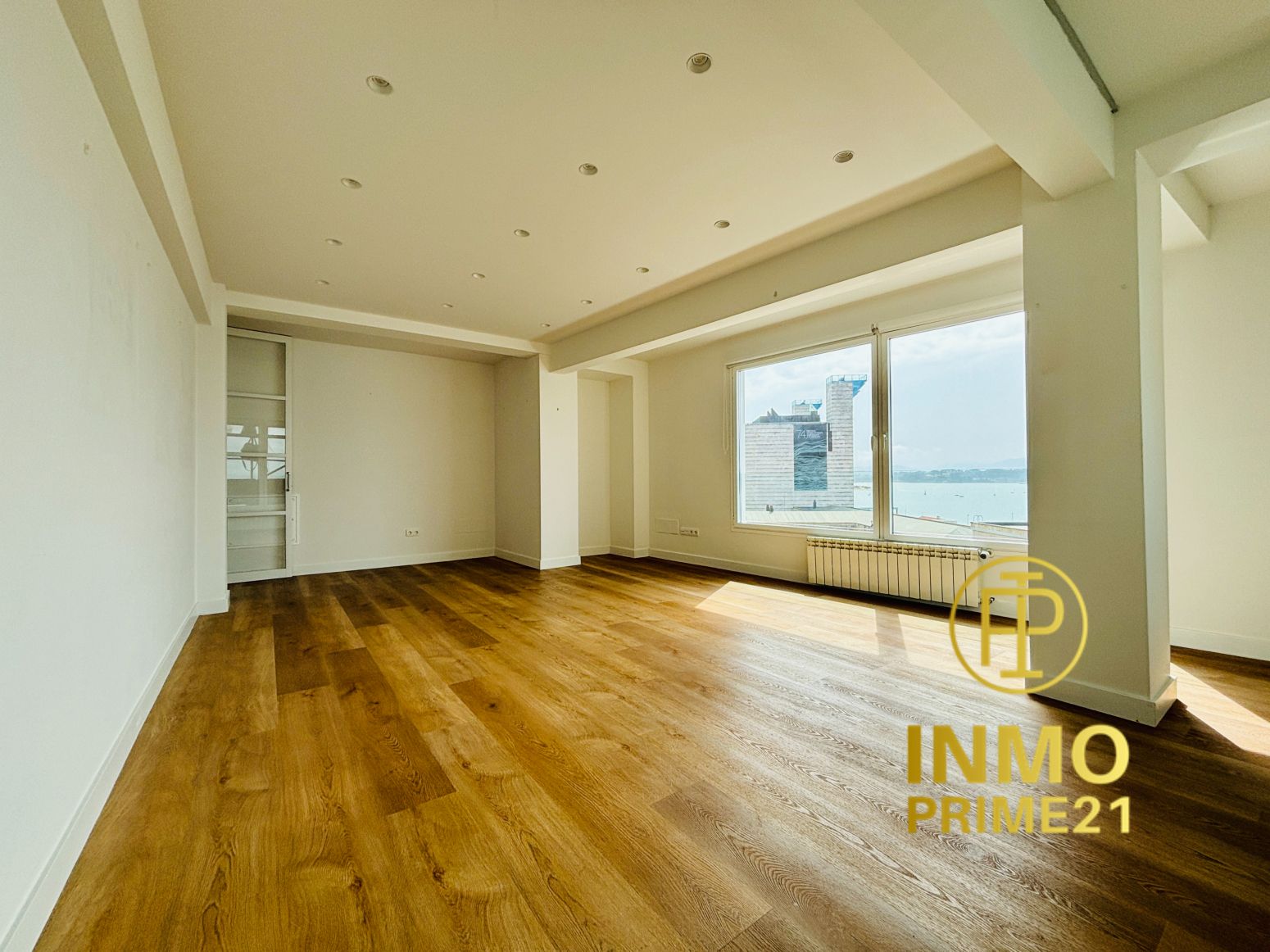 Sala d'estar de Pis de lloguer en Santander amb Calefacció i Parquet