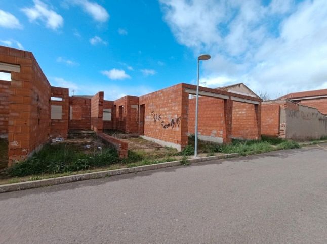 Exterior view of Building for sale in Argamasilla de Calatrava