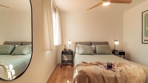 Foto 2 de Ático de alquiler en Carrer de Manso, Sant Antoni, Barcelona