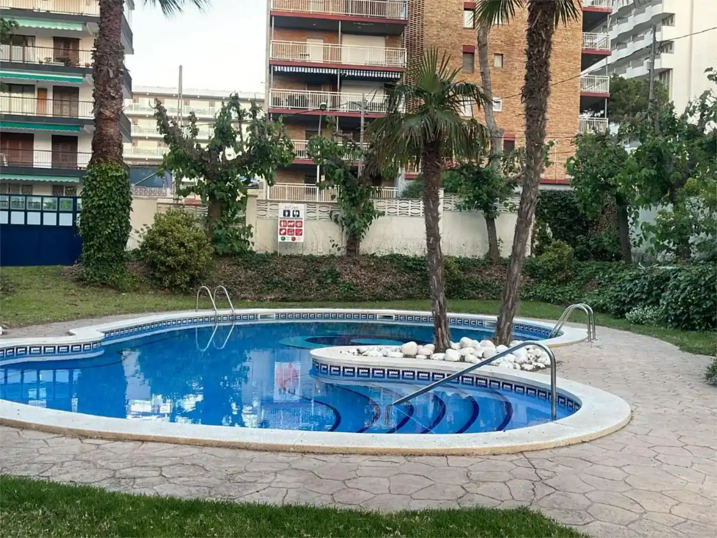 Swimming pool of Flat for rent in Salou  with Air Conditioner, Storage room and Swimming Pool