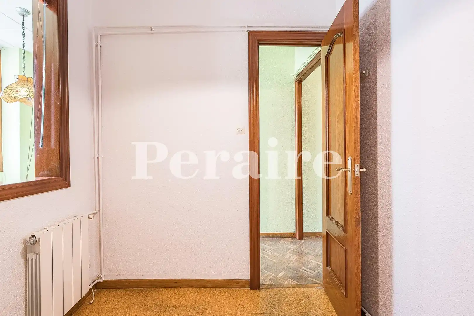 Wohnung zum Verkauf in Barcelona mit Klimaanlage, Heizung und Parkett