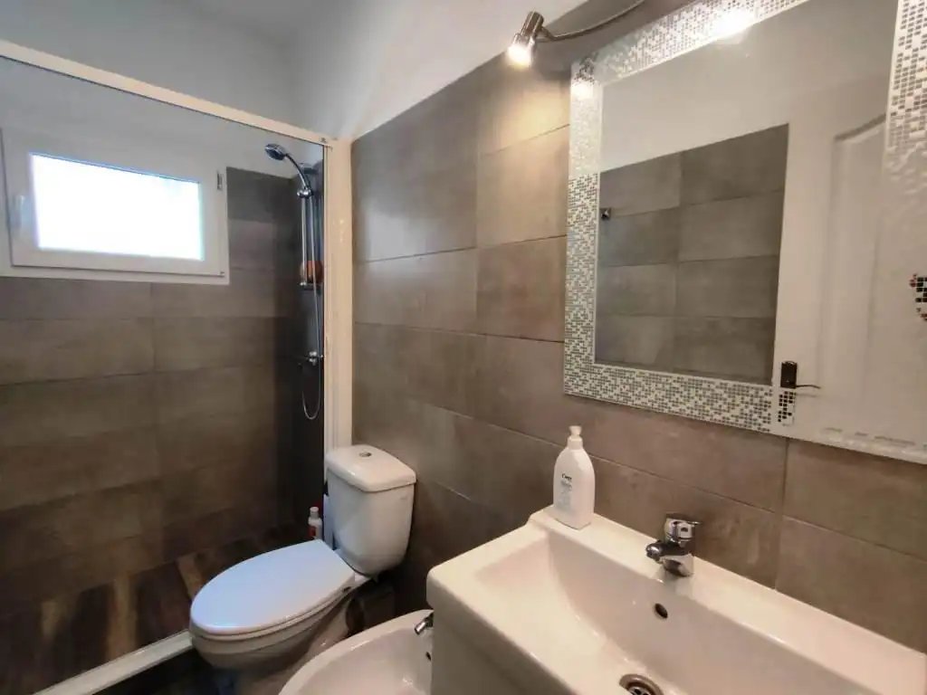 Bathroom of Houses for sale in Binéfar  with Air Conditioner, Heating and Parquet flooring