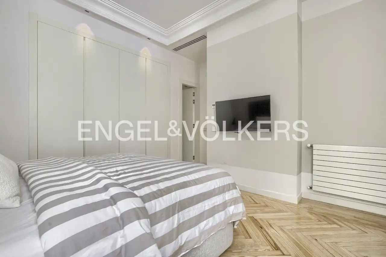 Habitación de Piso de alquiler en Madrid con Aire acondicionado, Calefacción y Jardín privado