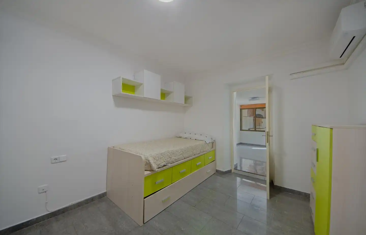 Habitación de Dúplex en venta en Santa María del Camí con Aire acondicionado y Terraza