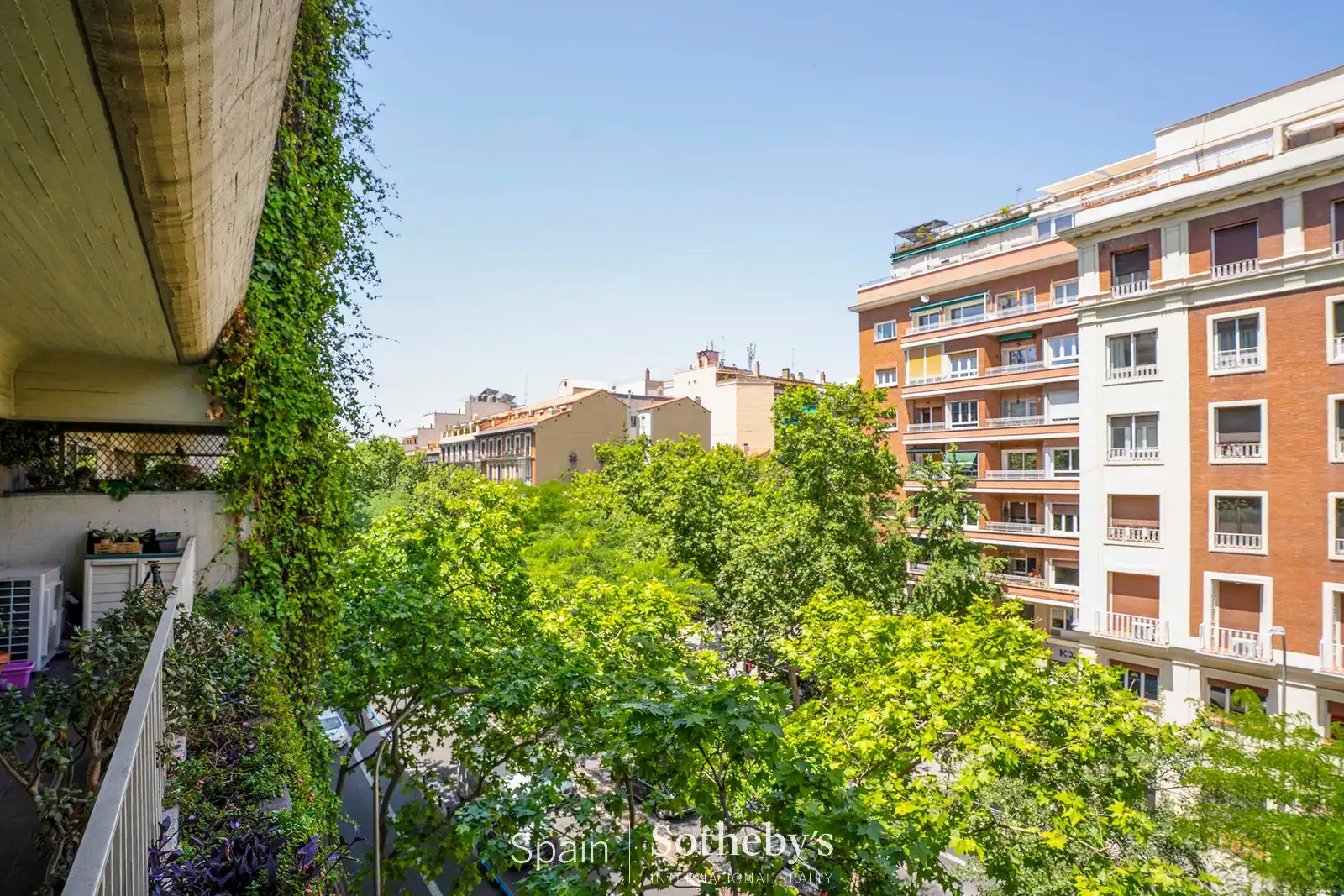 Vista exterior de Apartamento en venta en Madrid con Aire acondicionado, Calefacción y Terraza