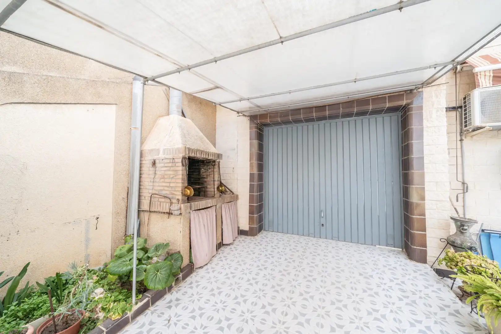 Terrassa de Casa adosada en venda en San Pedro del Pinatar amb Aire condicionat, Jardí privat i Terrassa