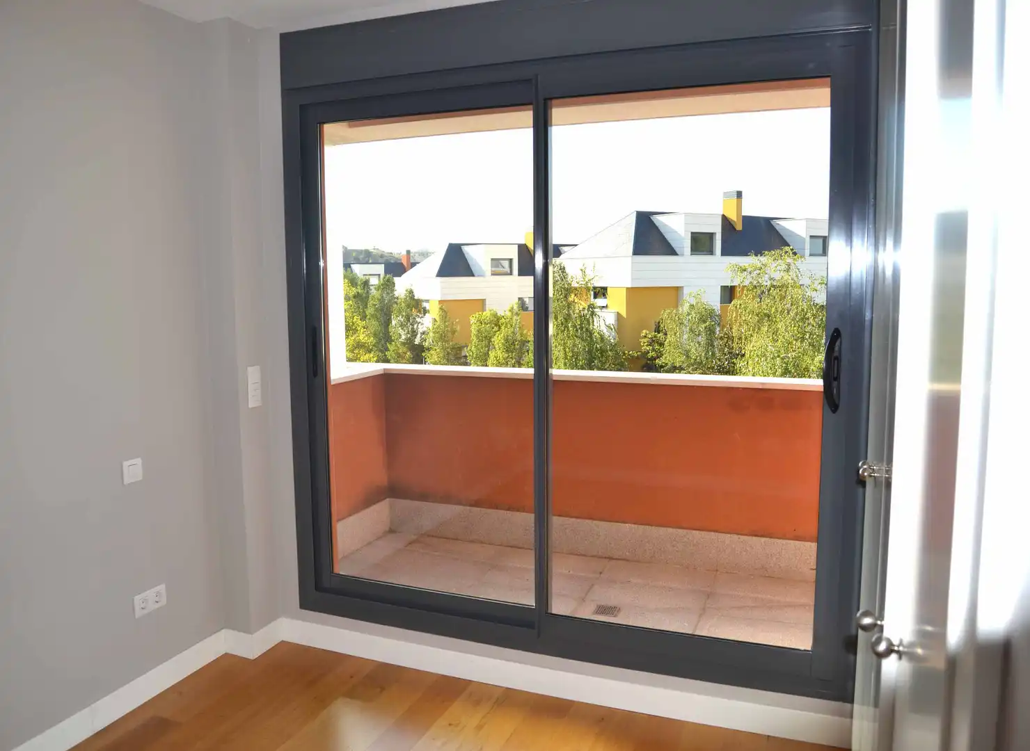 Balcony of Detached homes for rent in La Moraleja  with Air Conditioner, Heating and Private garden