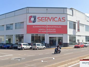 Nave industrial en venta en Calle Els Ports 145