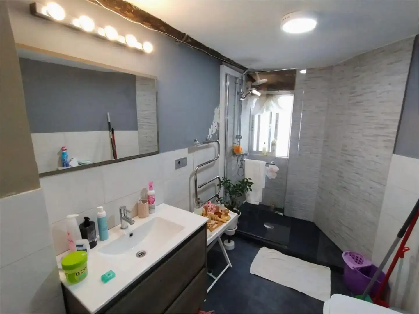 Bany de Pis en venda en Burgos Capital