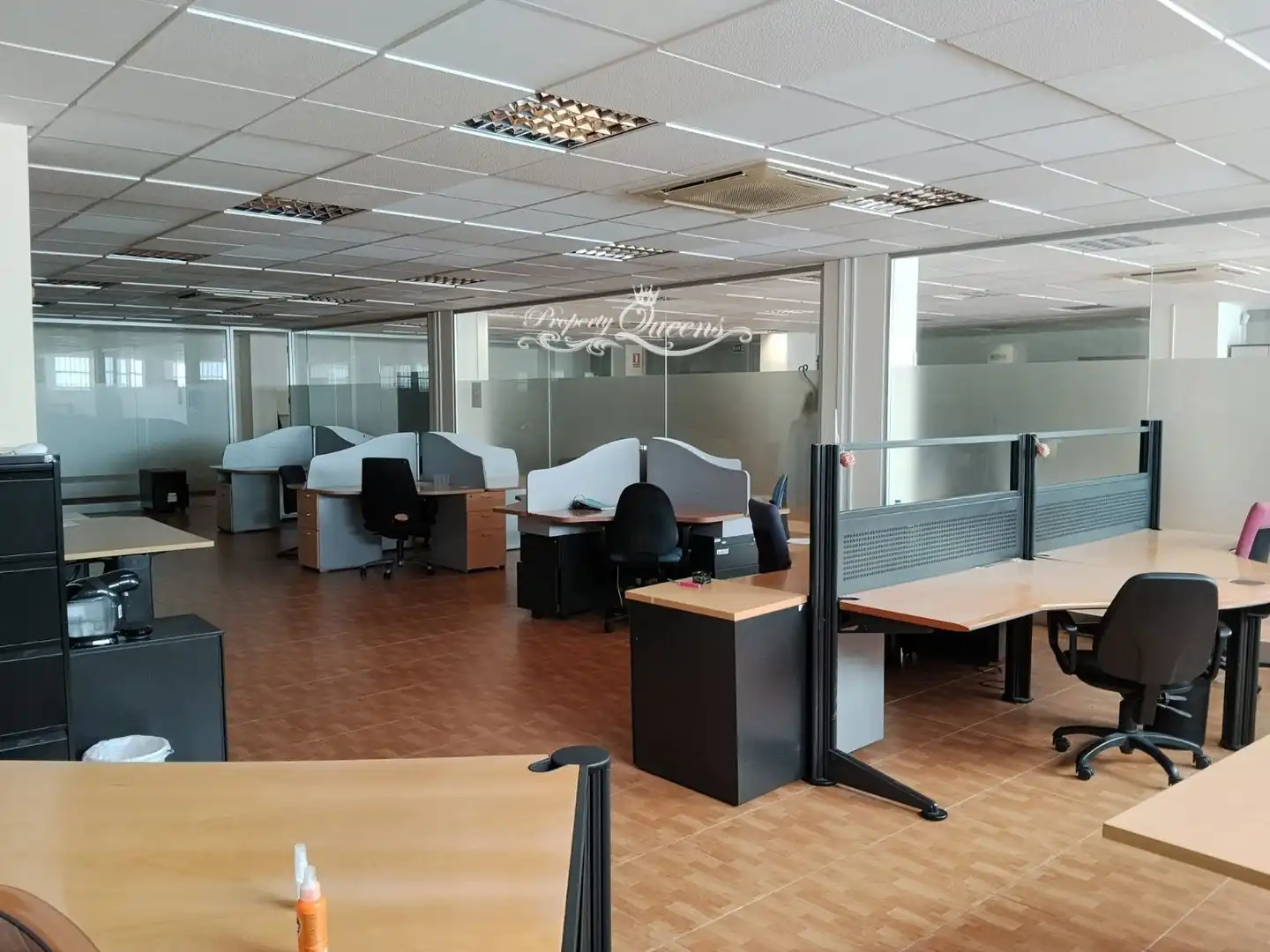 Office for rent in Marbella  with Air Conditioner, Terrace and Furnished