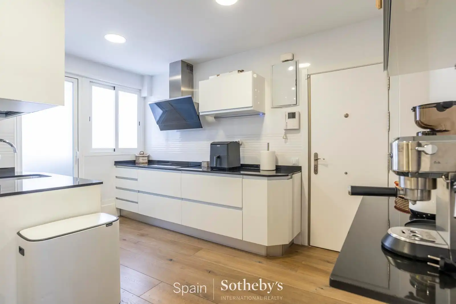Cuina de Apartament en venda en Madrid amb Aire condicionat, Calefacció i Traster